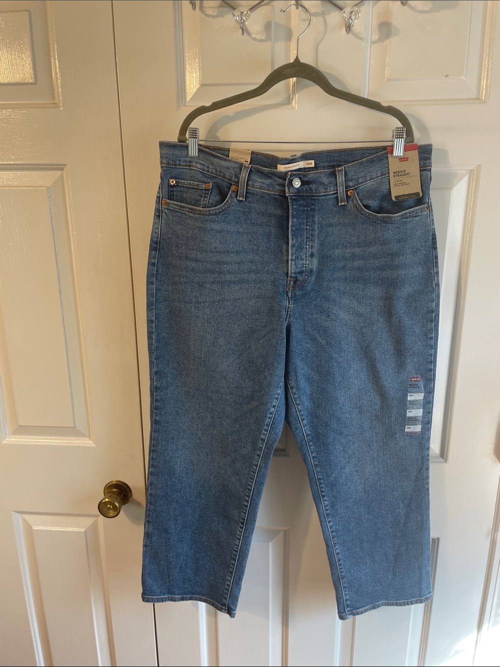 Levi's Women's Cropped Ankle Jeans in Blue Denim